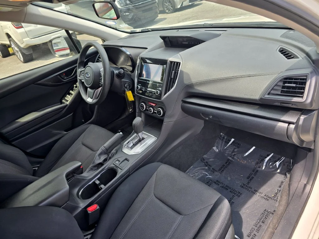 Used 2021 White Subaru Base image 28