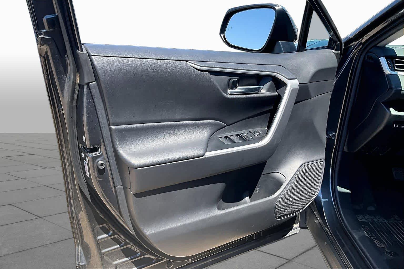 Used 2021 Magnetic Gray Metallic Toyota XLE image 18