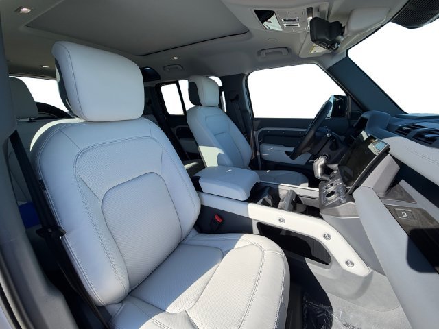 New 2026 Borasco Grey Land Rover X-Dynamic SE image 16