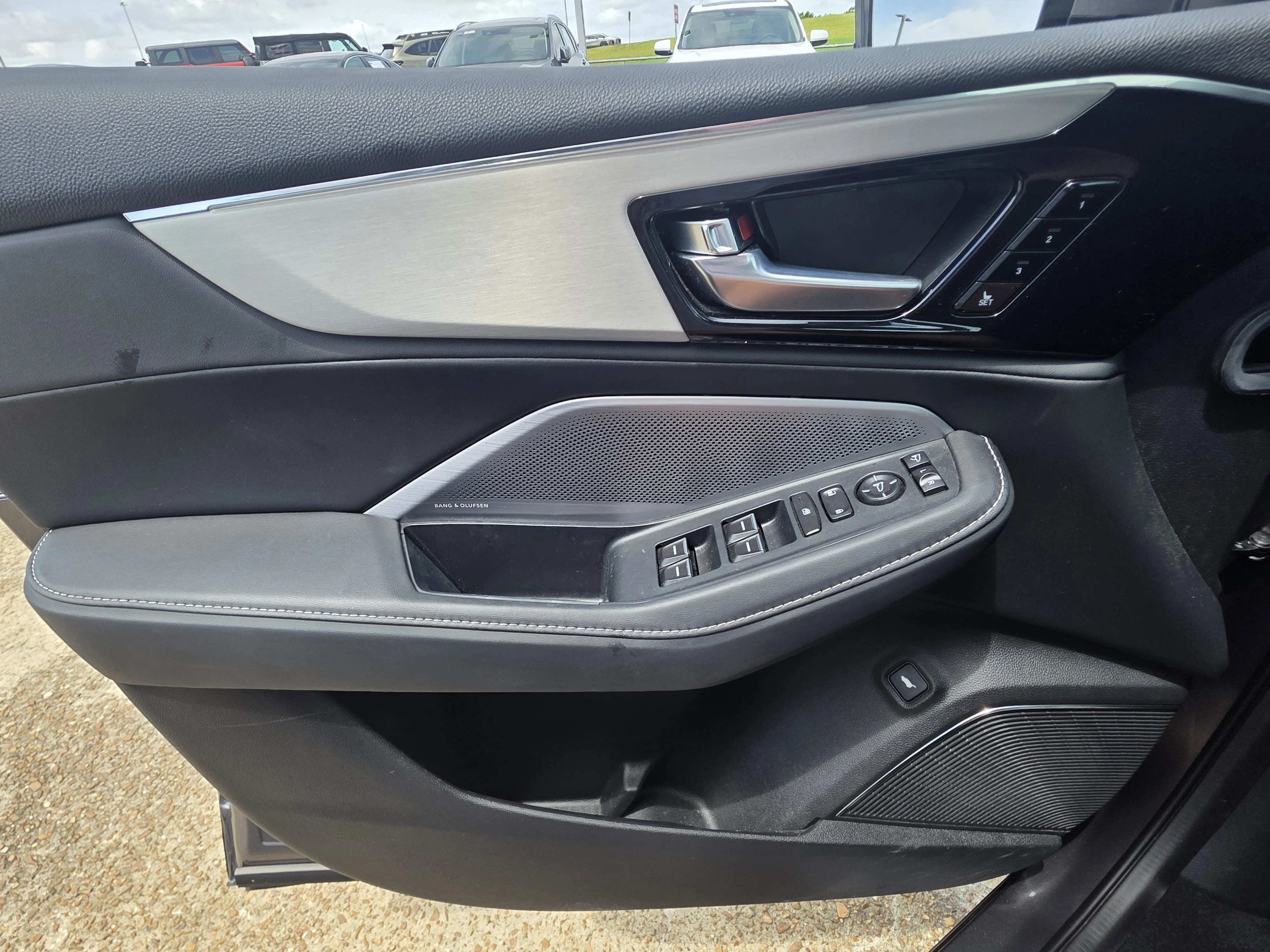 Certified Used 2025 Liquid Carbon Metallic Acura TECH image 51