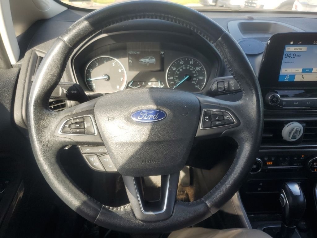 Used 2018 Black Ford SE image 21