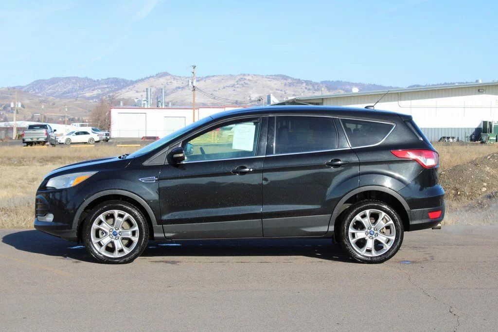 Used 2013 Tuxedo Black Ford SEL image 3