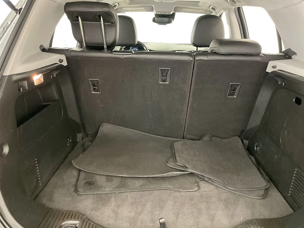 Used 2019 Nightfall Gray Metallic Chevrolet Premier image 26