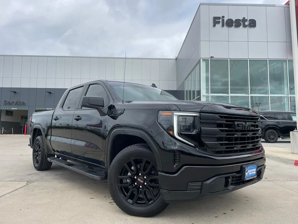 2026 GMC Sierra 2WD Crew Cab Short Box Pro's photo