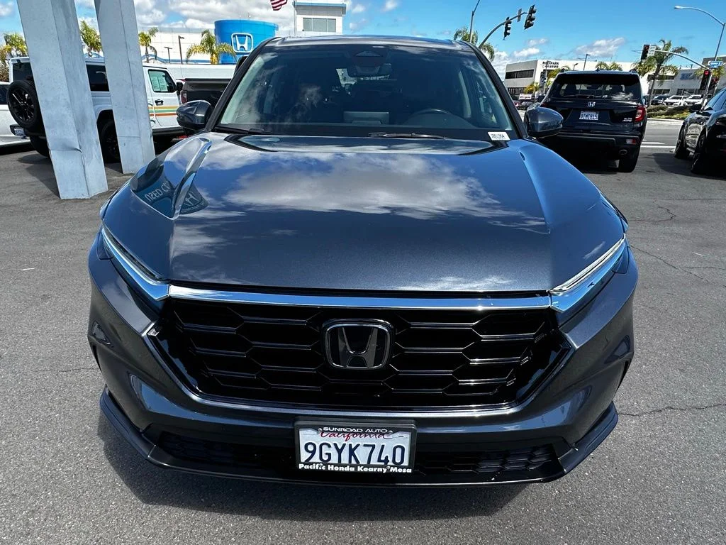 Used 2023  Honda EX-L image 3