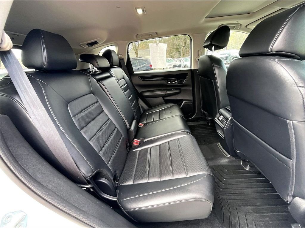 Used 2024 White Honda EX-L image 23