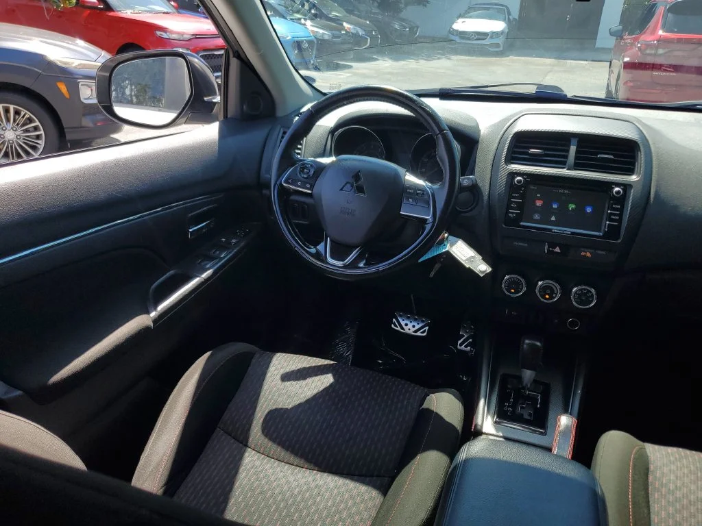 Used 2018  Mitsubishi 2.0 LE image 14