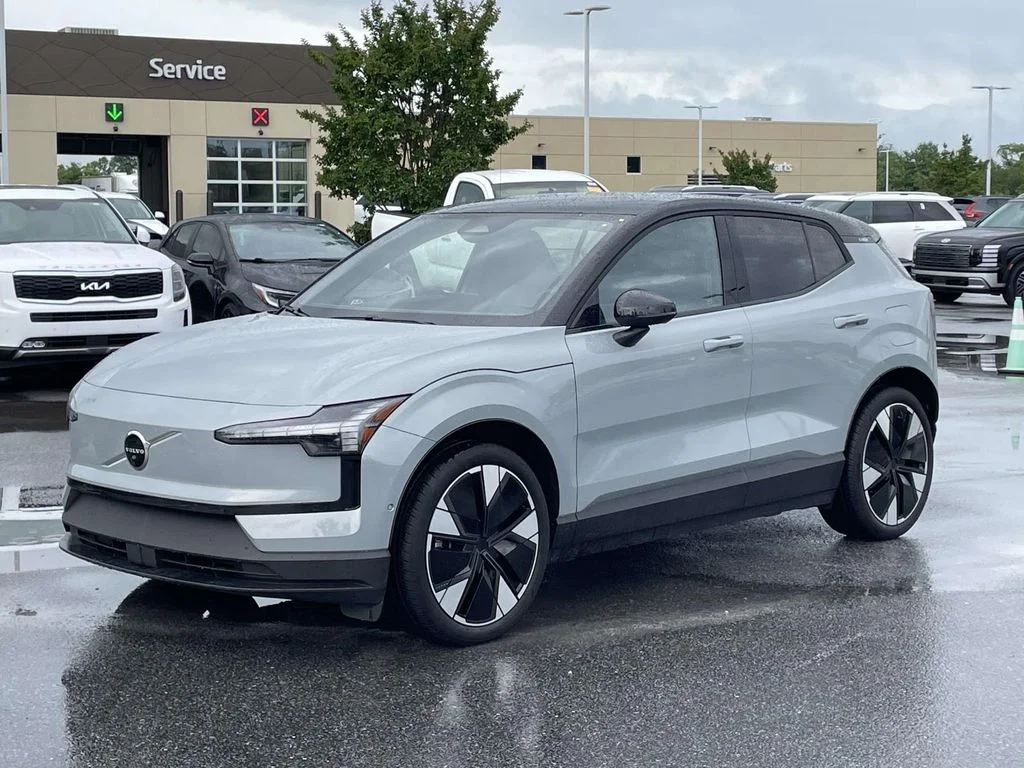 2025 Volvo EX30 Ultra - Photo 26