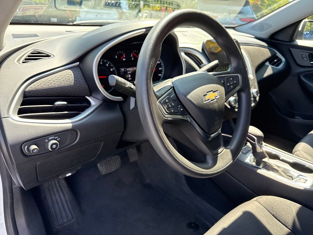 Used 2024 White Chevrolet LT image 13