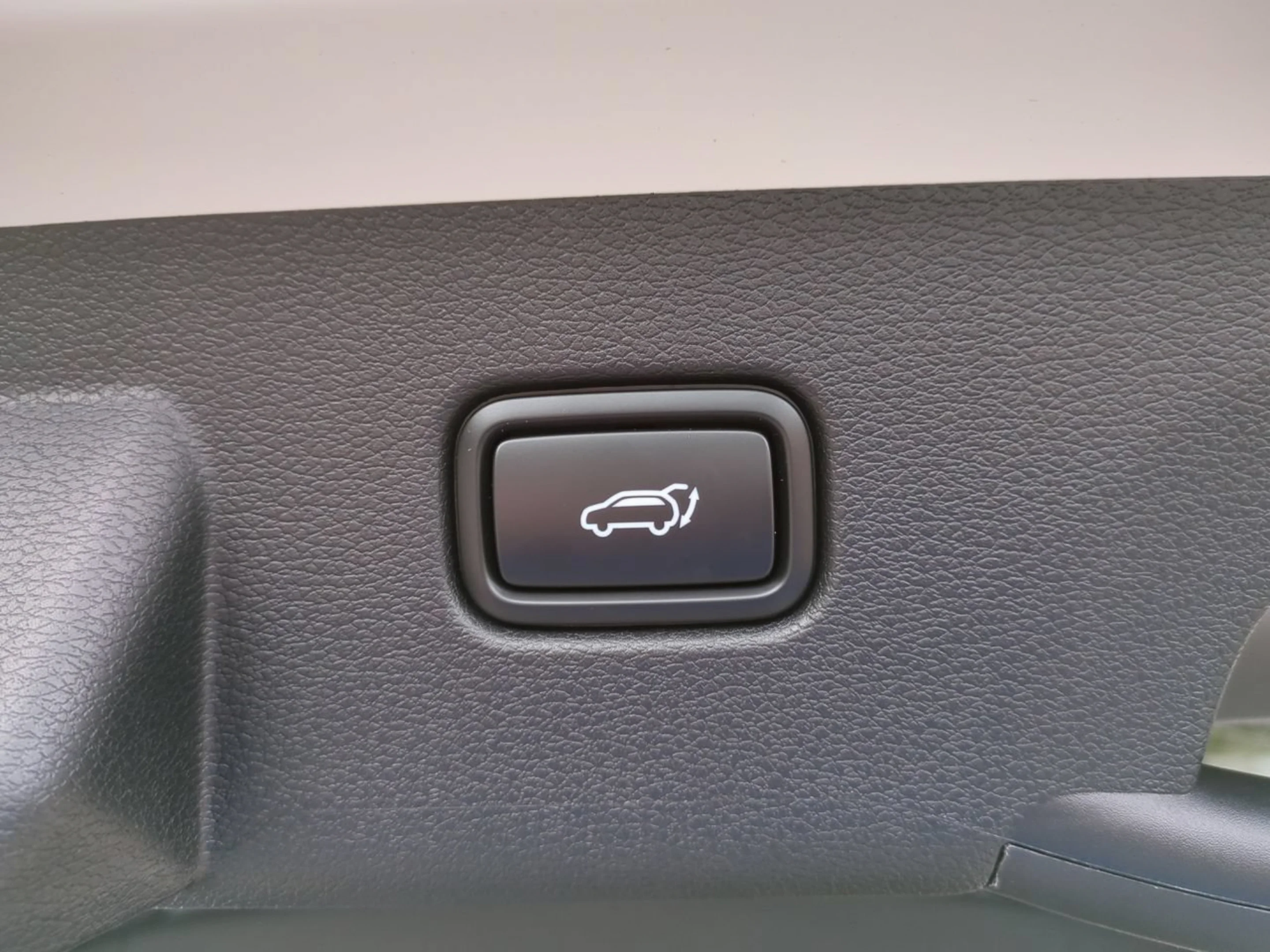 2026 Kia Sportage EX - Photo 17