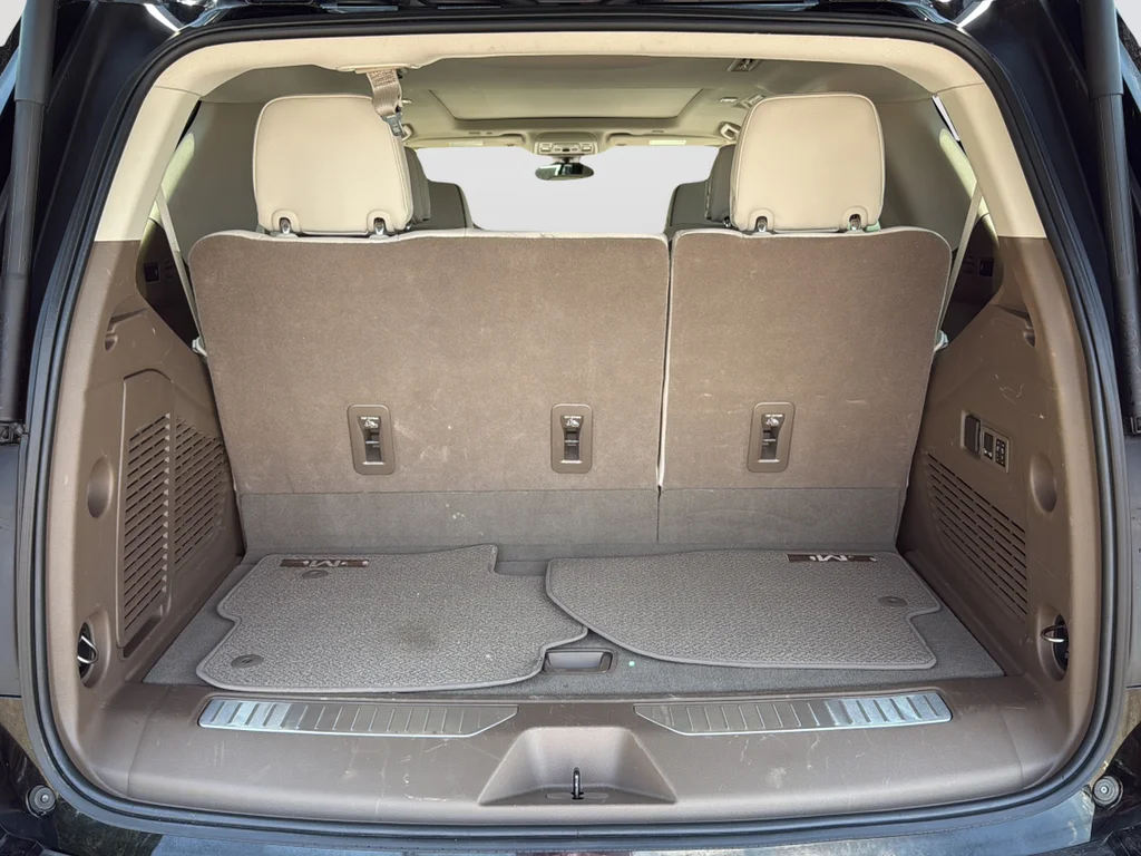 Used 2022 Black GMC Denali image 28