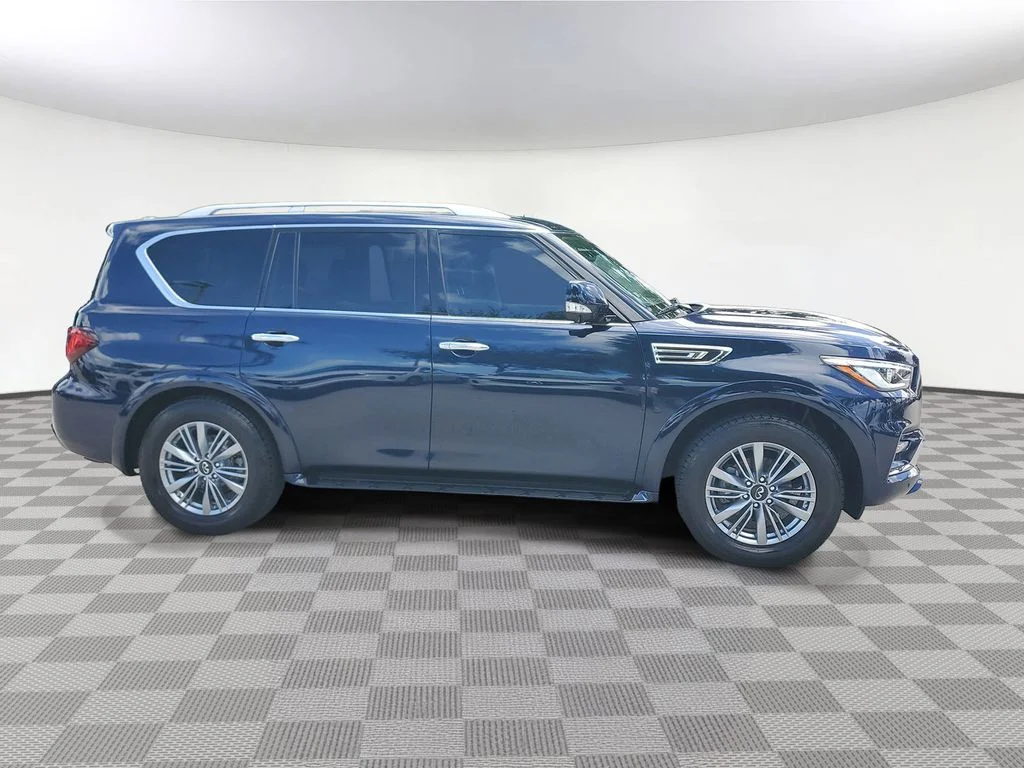 Used 2021 Blue INFINITI LUXE image 3
