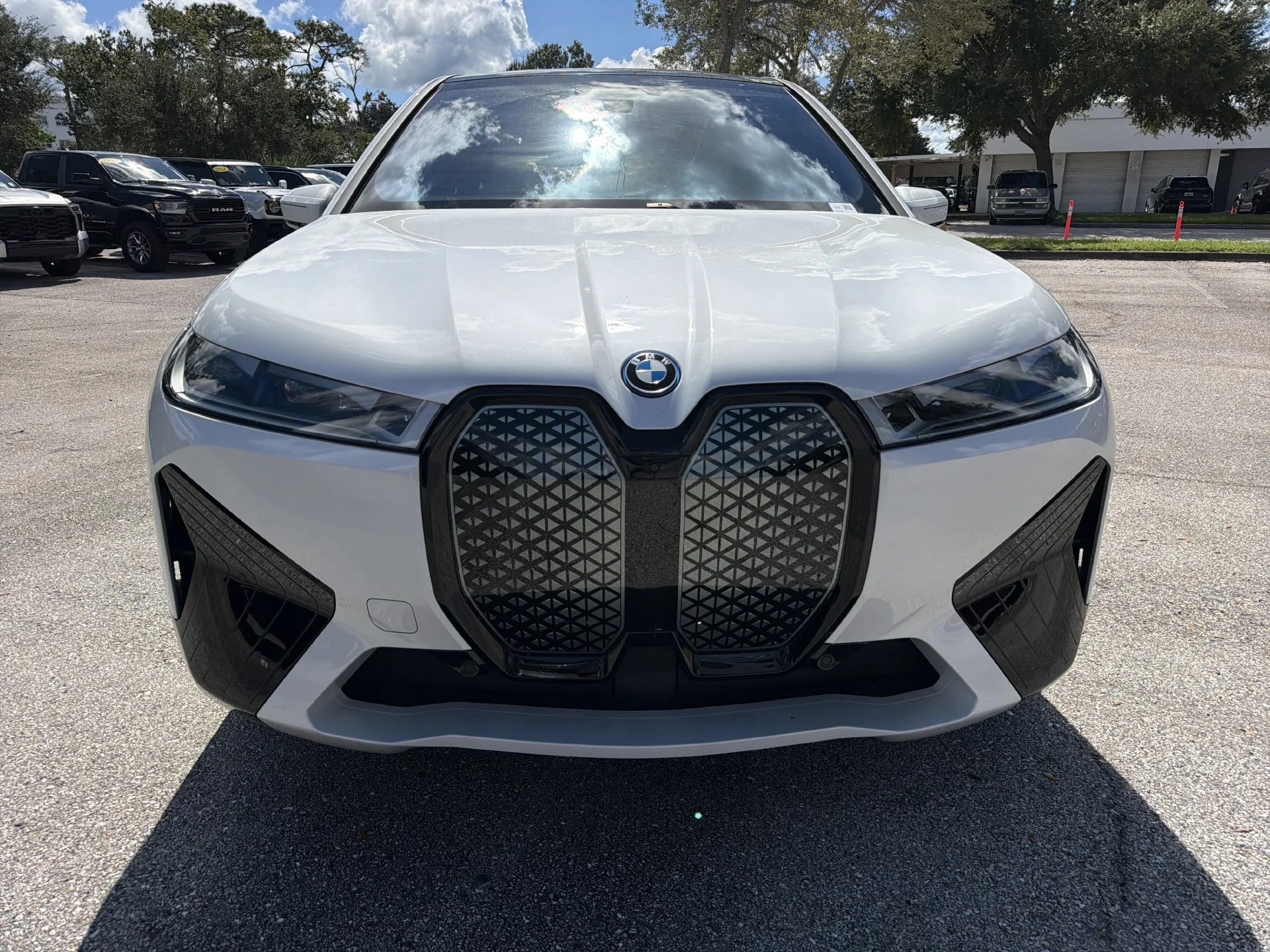 Certified Used 2025 White BMW M60 image 2
