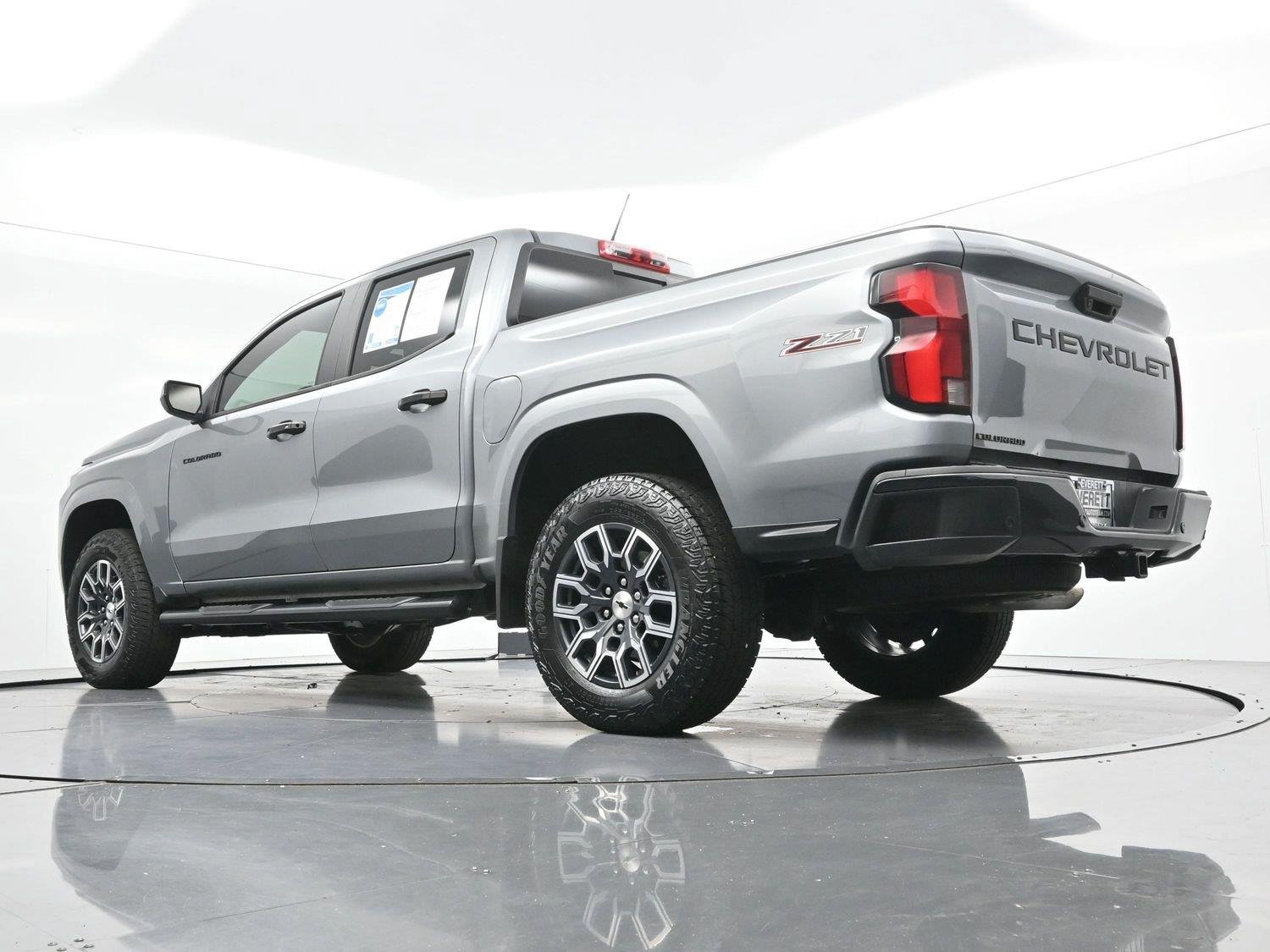 Used 2025 Sterling Gray Metallic Chevrolet Z71 image 46