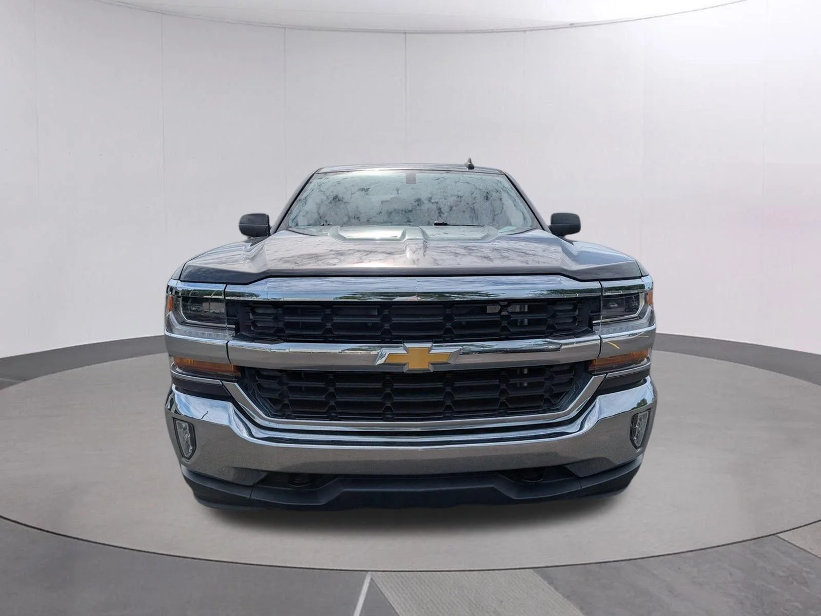 Used 2016 TUNGSTEN METALLIC Chevrolet LT image 8