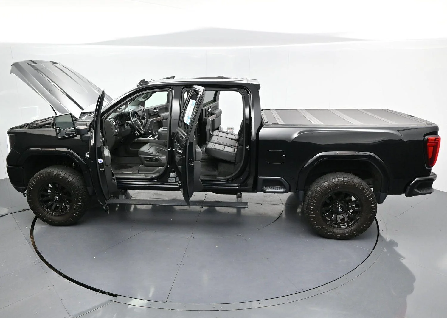 Used 2021 Onyx Black GMC Denali image 46