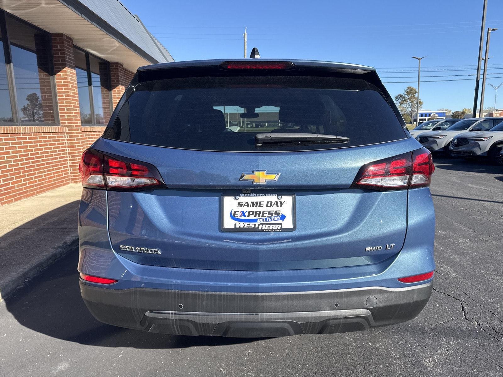 Used 2024 Lakeshore Blue Metallic Chevrolet LT image 5