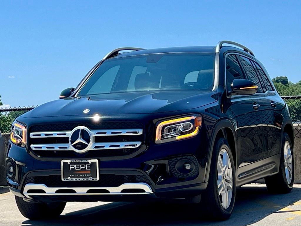 Certified Used 2023 Black Mercedes-Benz GLB 250 image 4