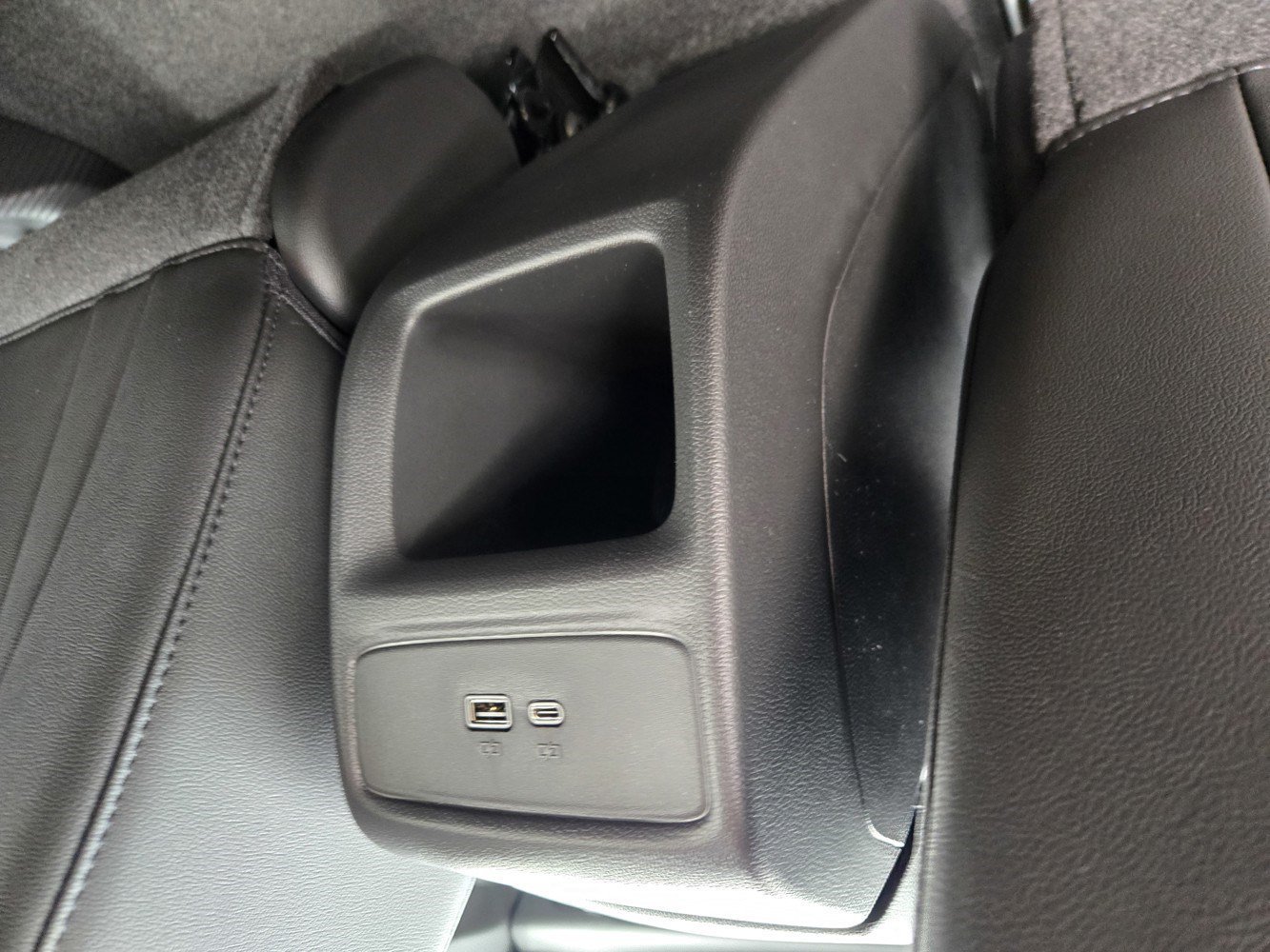 2026 Chevrolet Trax LT - Photo 17