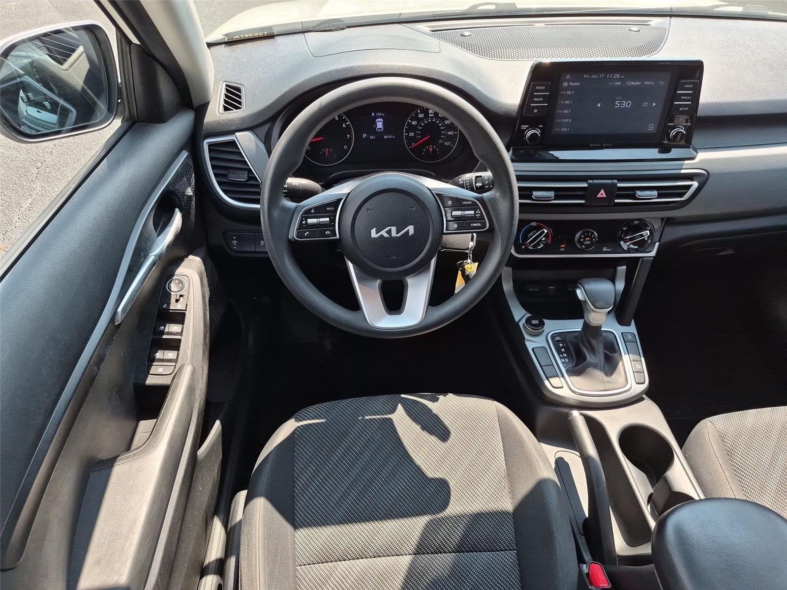 Used 2023 Snow White Pearl Kia LX image 31