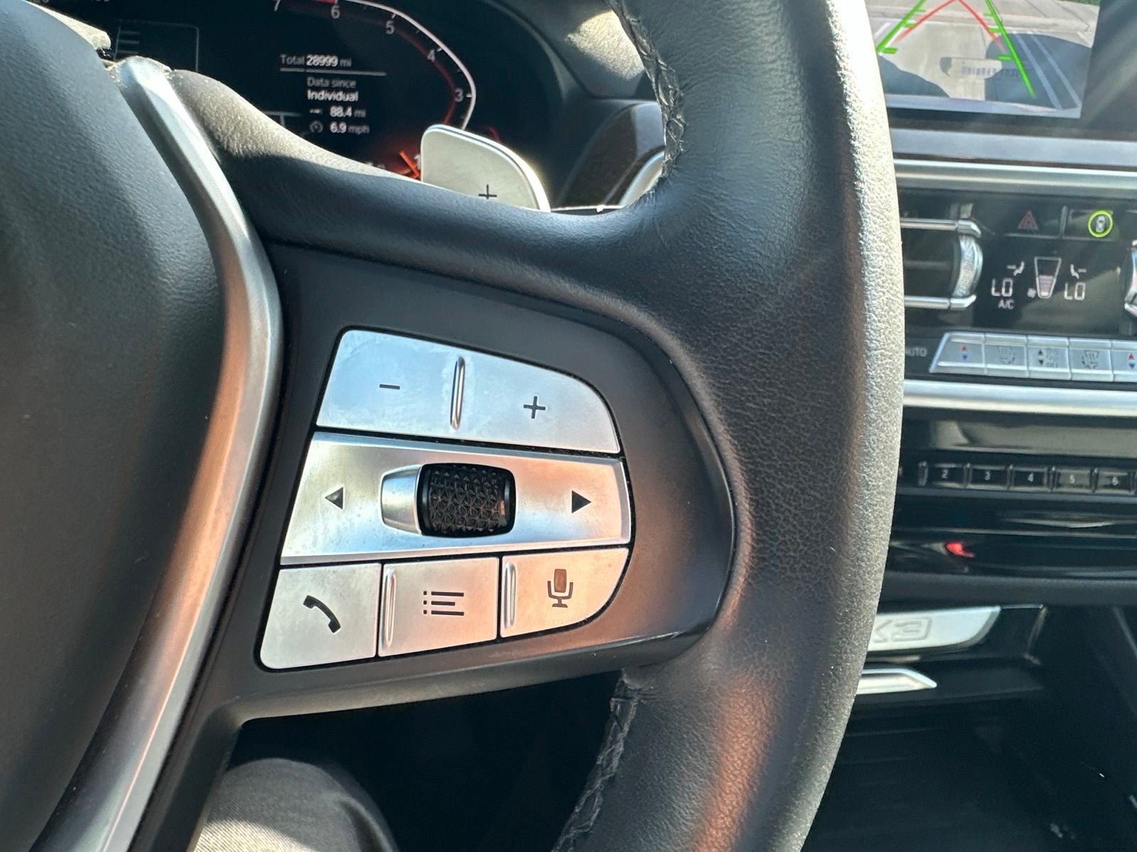Used 2023 Alpine White BMW sDrive30i image 19