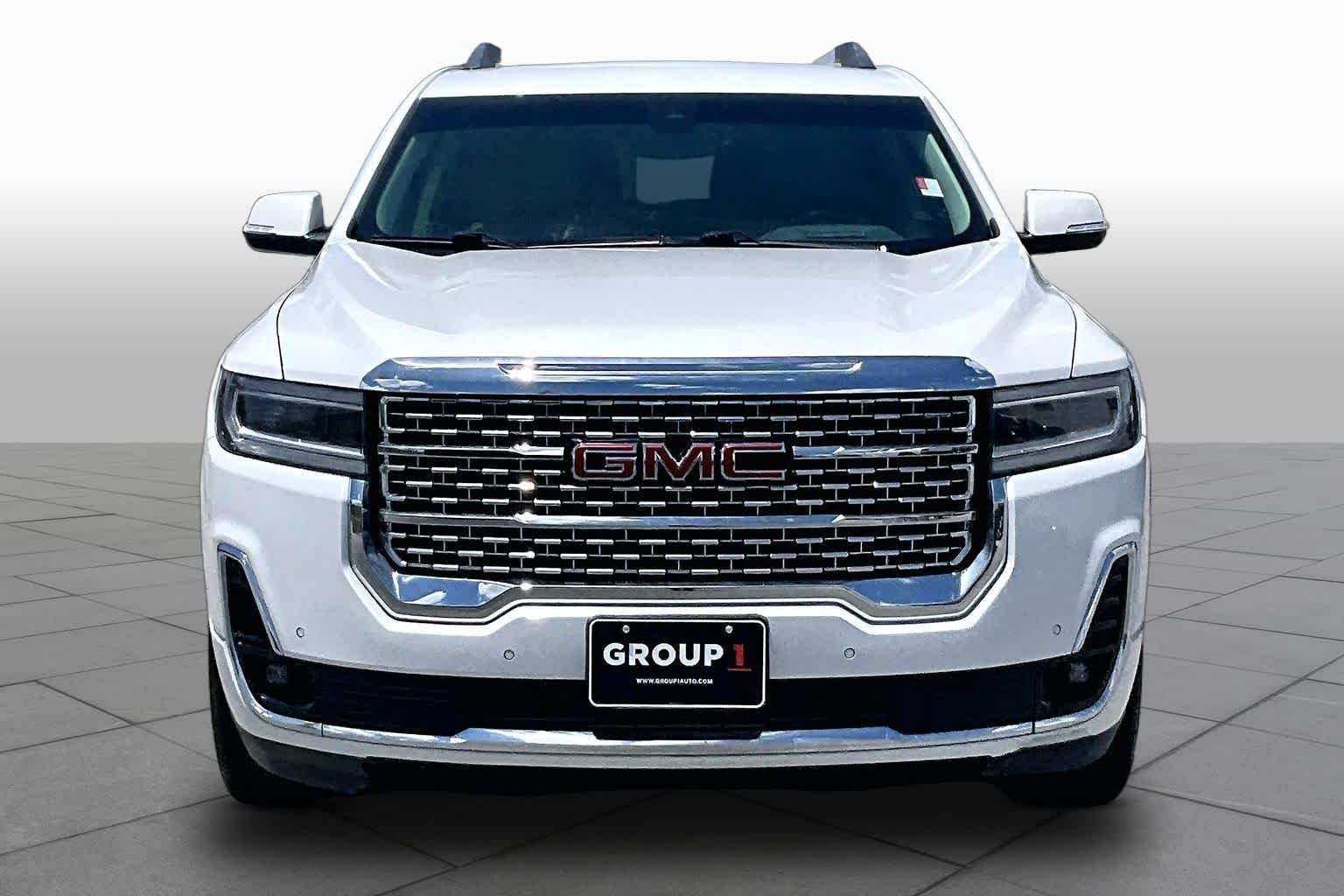 Used 2023 White Frost Tricoat GMC Denali image 4