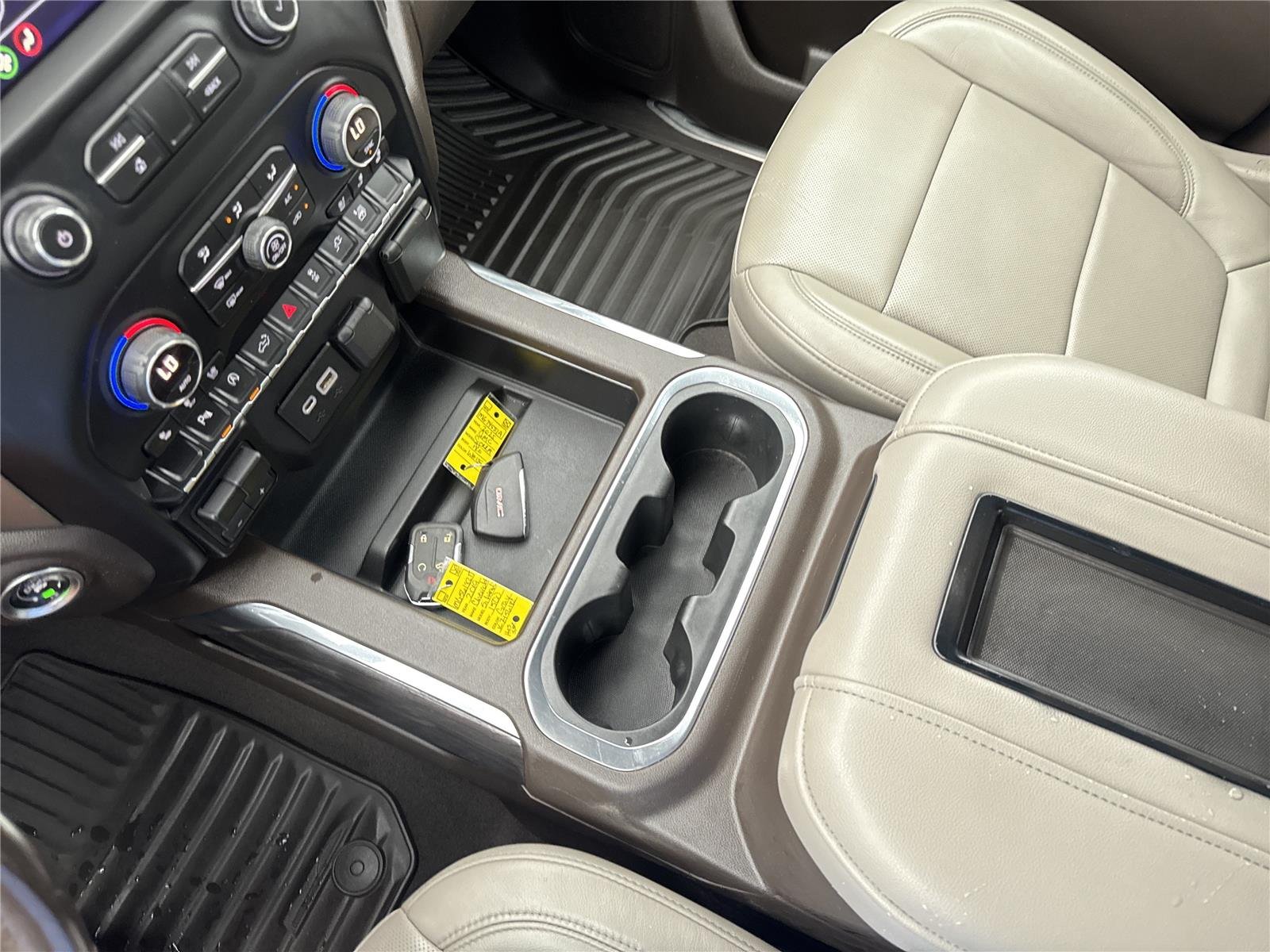 Used 2019 SILVER ICE METALLIC Chevrolet LTZ image 30