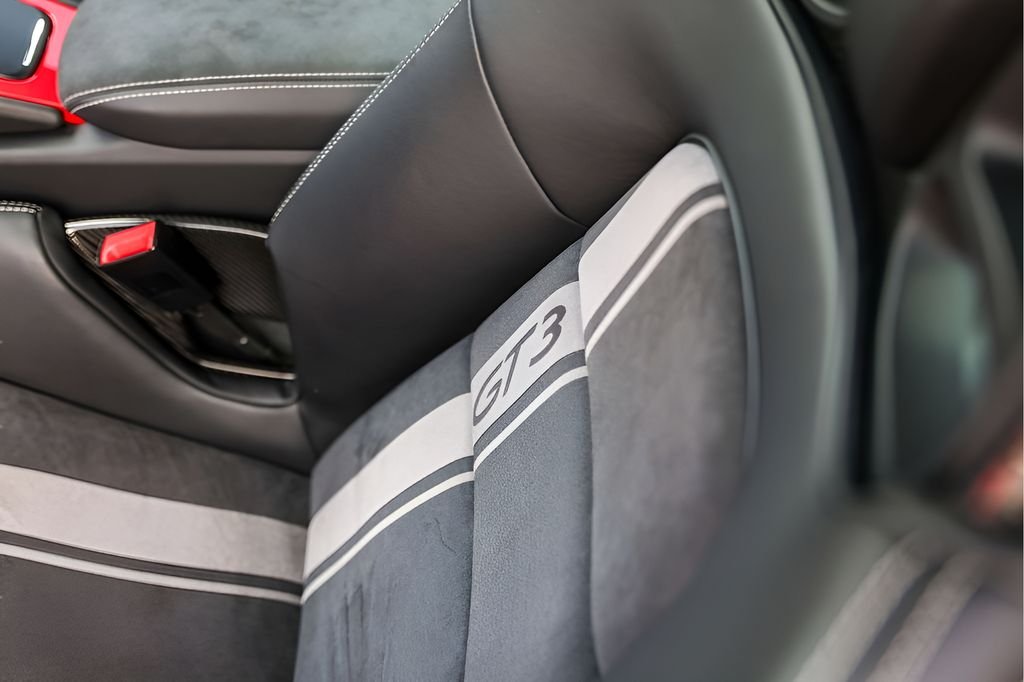 Used 2018 Red Porsche GT3 image 14
