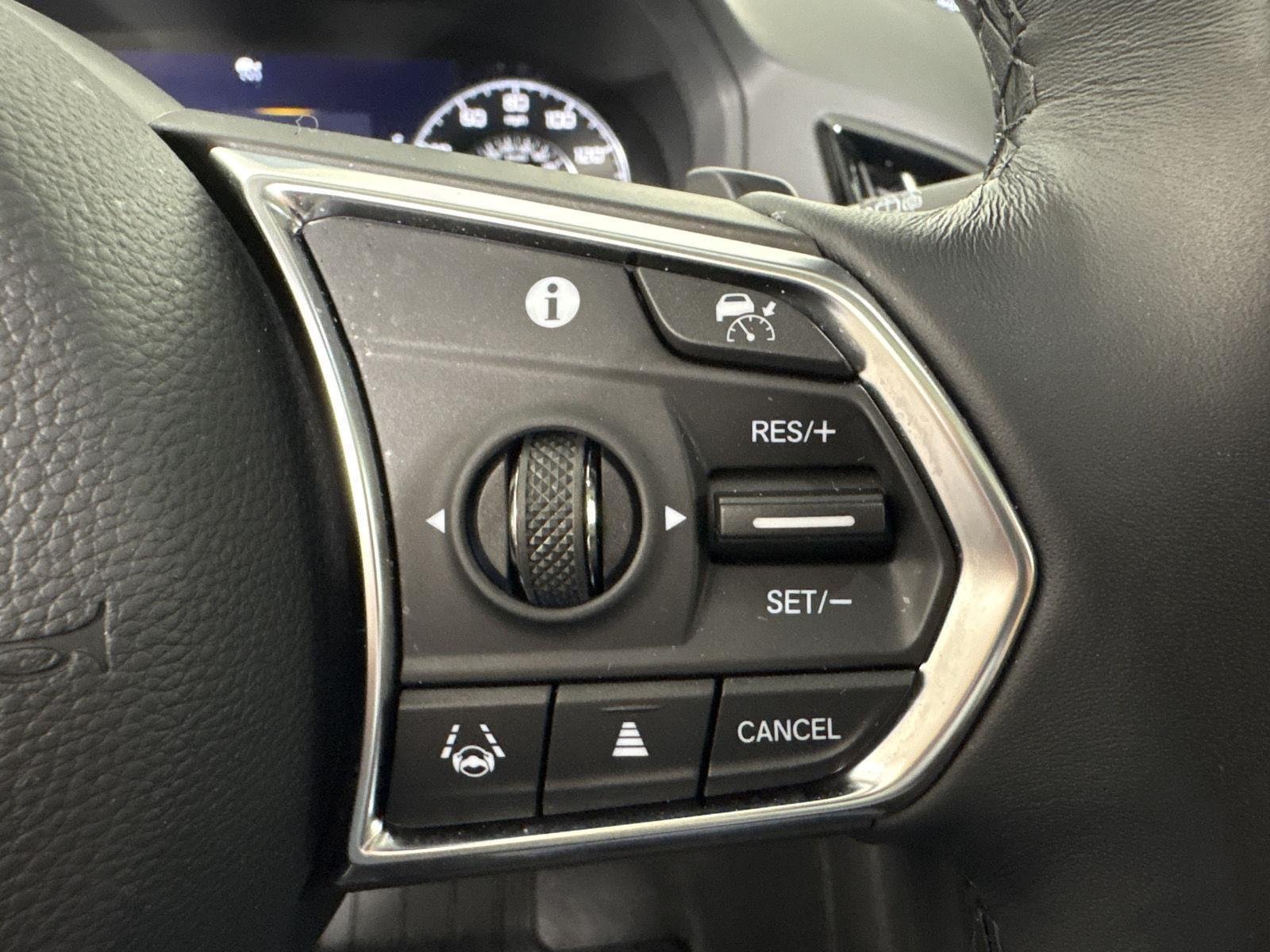 Used 2024 Liquid Carbon Metallic Acura w/Advance Package image 16