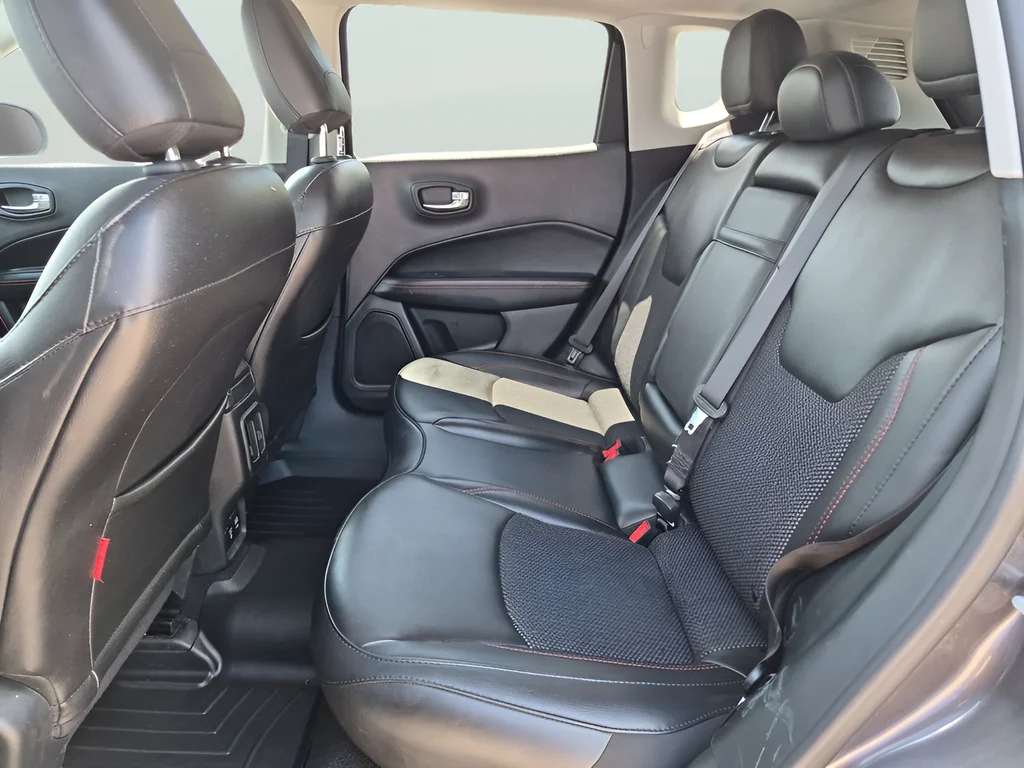Used 2019 Gray Jeep Trailhawk image 35