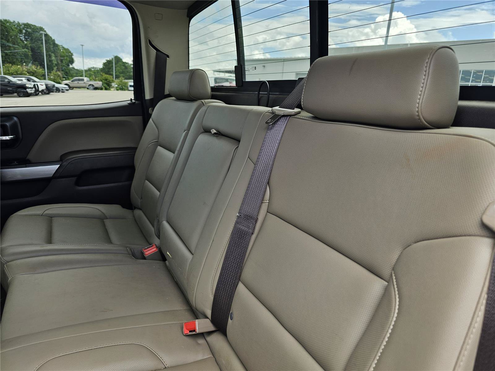 Used 2019 Summit White Chevrolet LTZ image 32