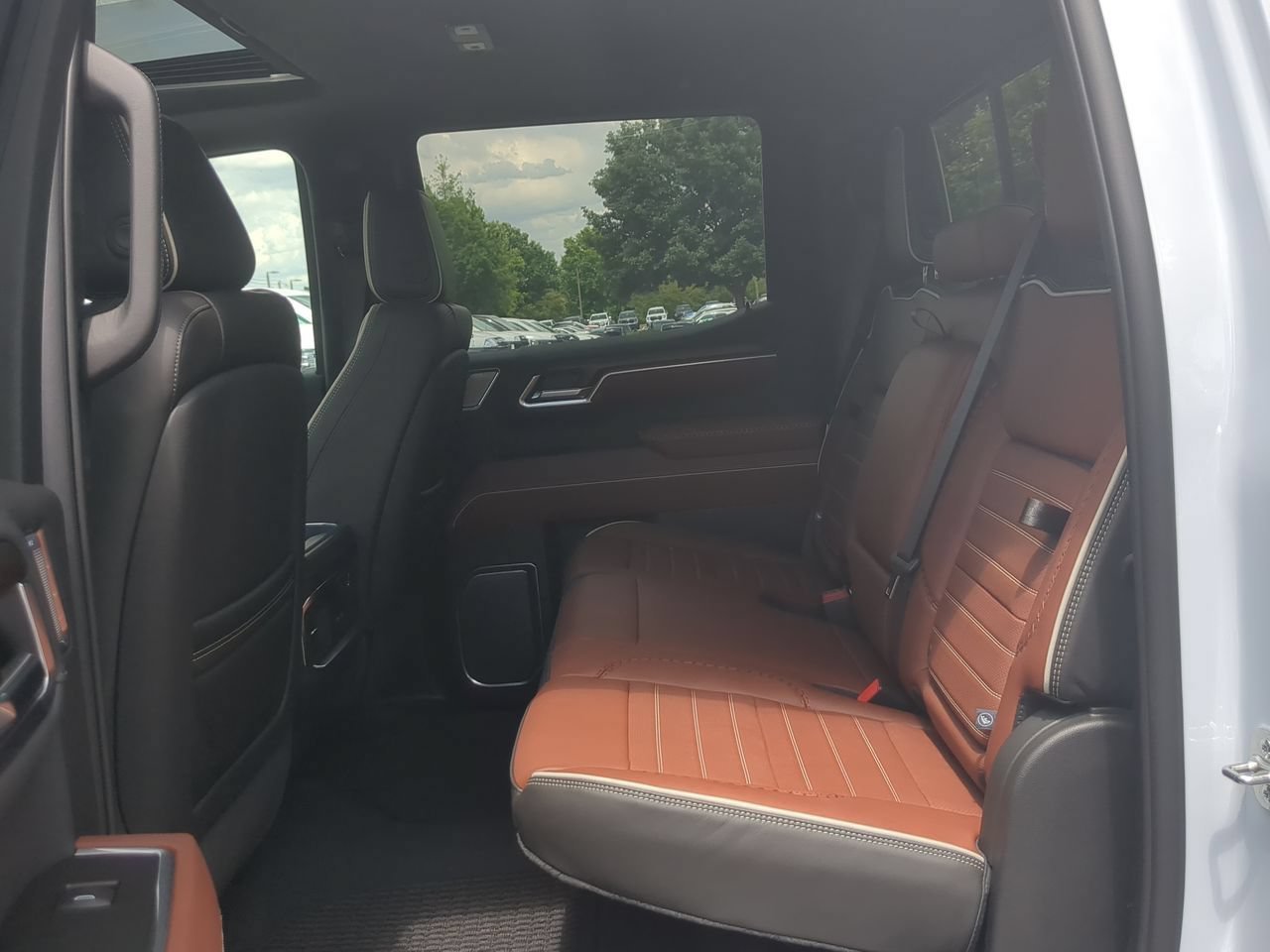 New 2026 Glacier White Tricoat GMC Denali Ultimate image 26