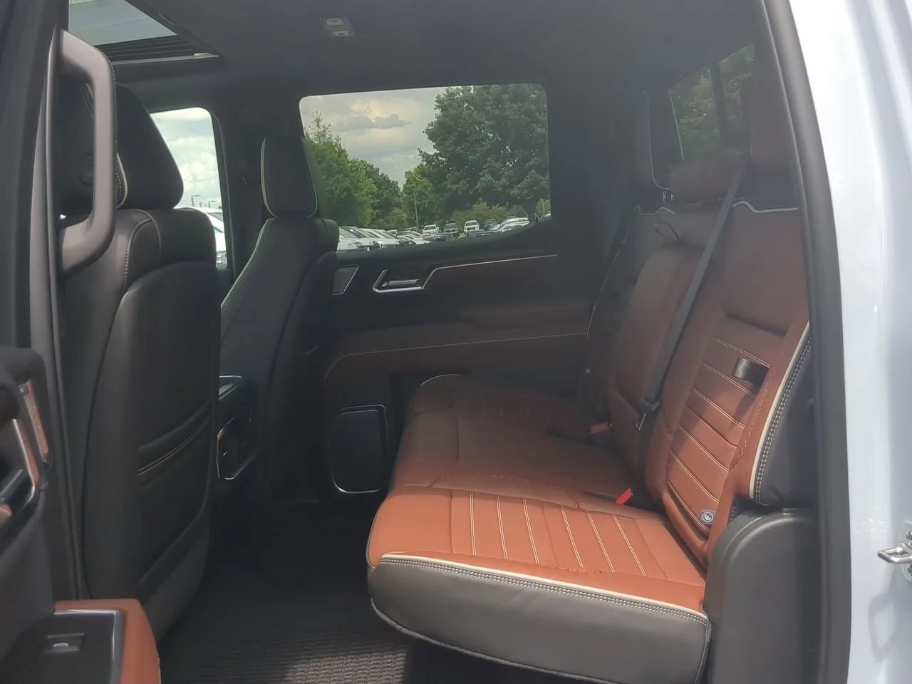 New 2026 Glacier White Tricoat GMC Denali Ultimate image 26