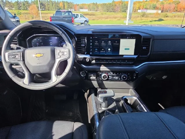 Used 2023 IRIDESCENT PEARL TRICOAT Chevrolet LTZ image 14