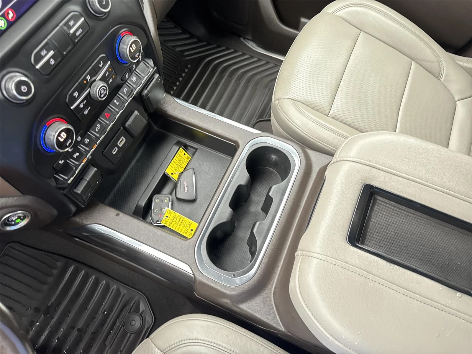 Used 2019 SILVER ICE METALLIC Chevrolet LTZ image 30