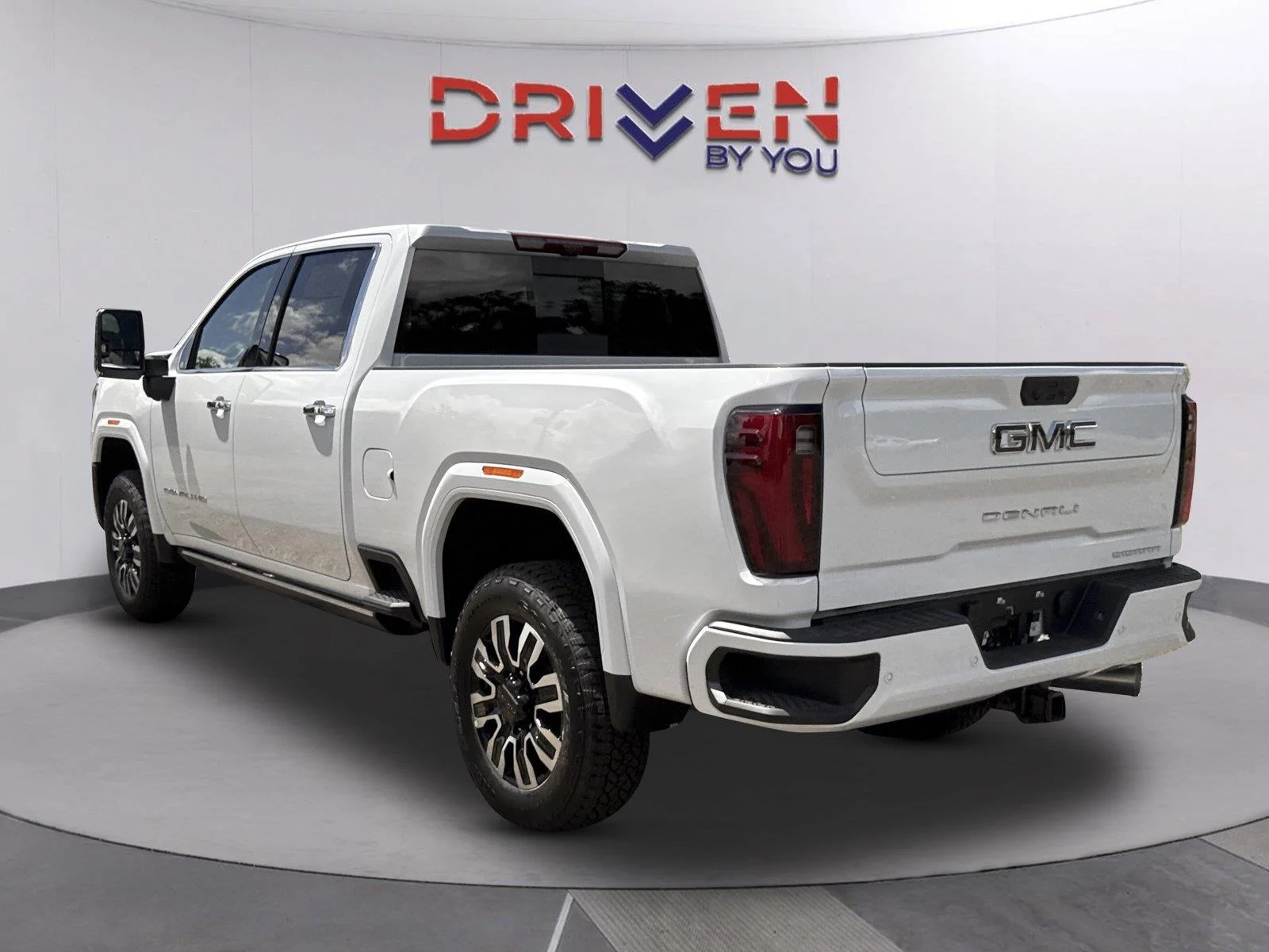 New 2026 Glacier White Tricoat GMC Denali Ultimate image 6