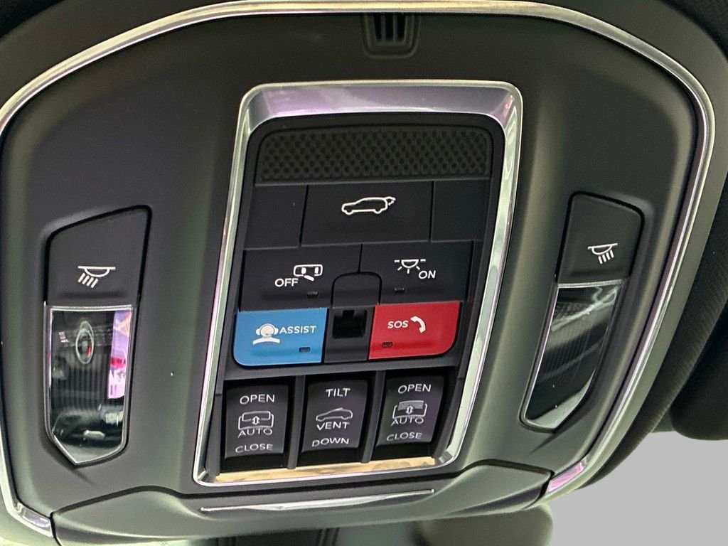 Used 2025 Black Jeep Limited image 37