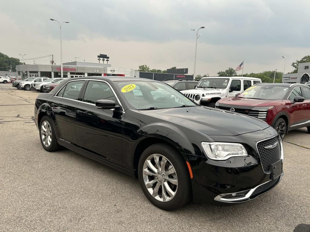 Used 2021 Black Chrysler Touring image 7