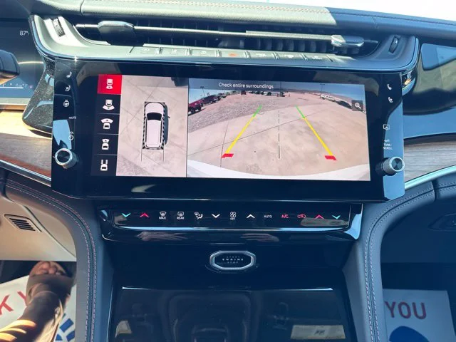 New 2027 White/off-white Jeep Summit image 25