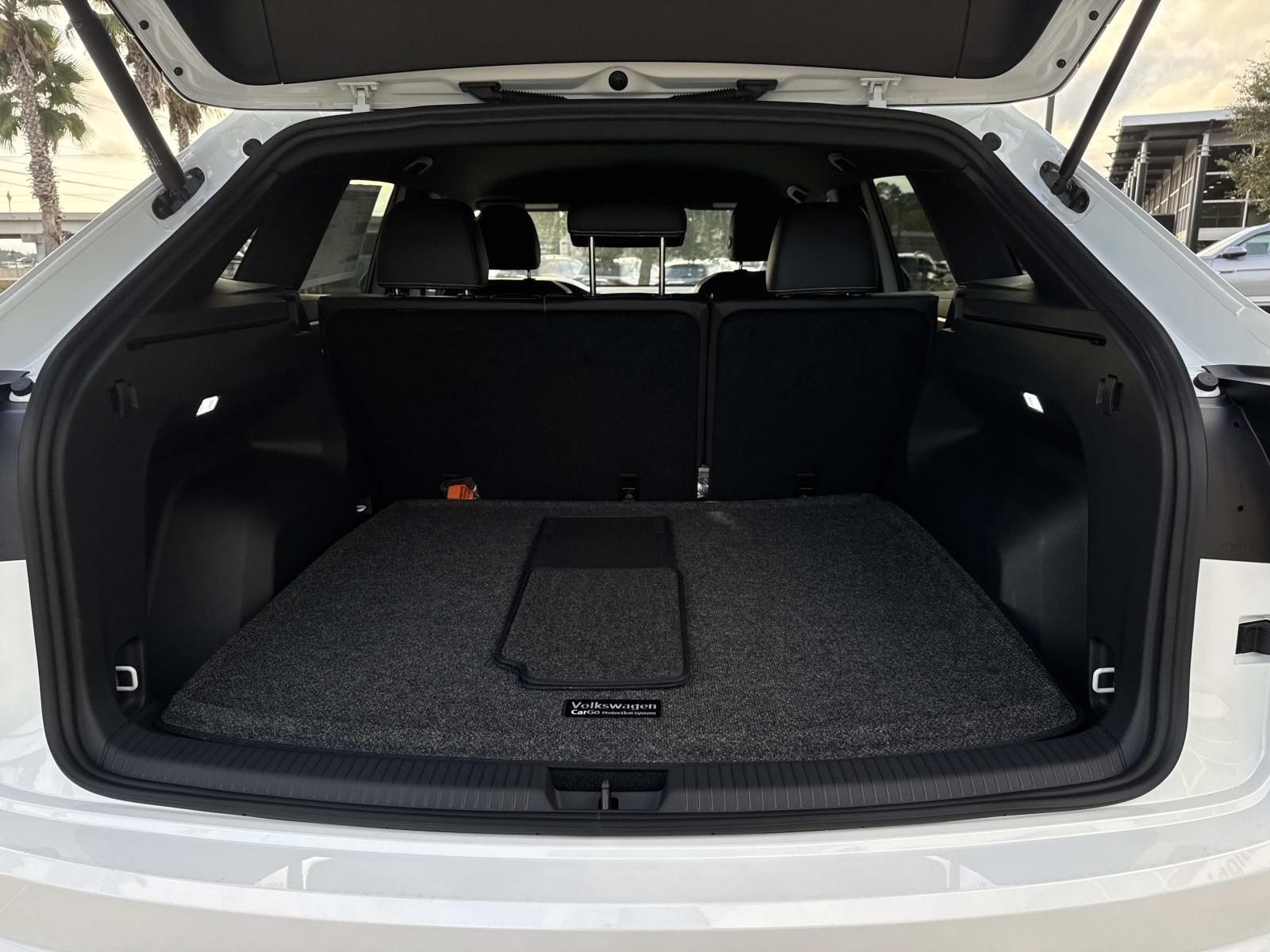 2026 Volkswagen Atlas Cross Sport SE - Photo 6
