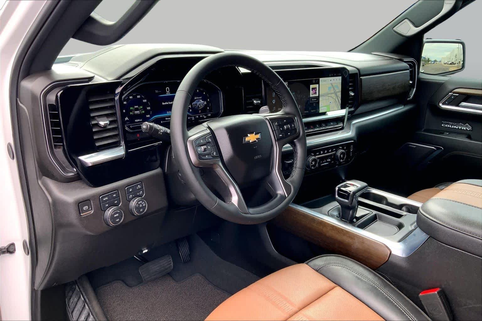 Used 2024 Iridescent Pearl Tricoat Chevrolet High Country image 18