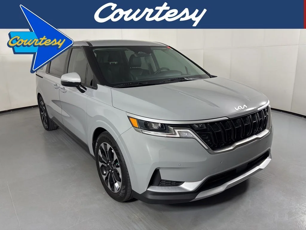 2024 Kia Sedona EX's photo