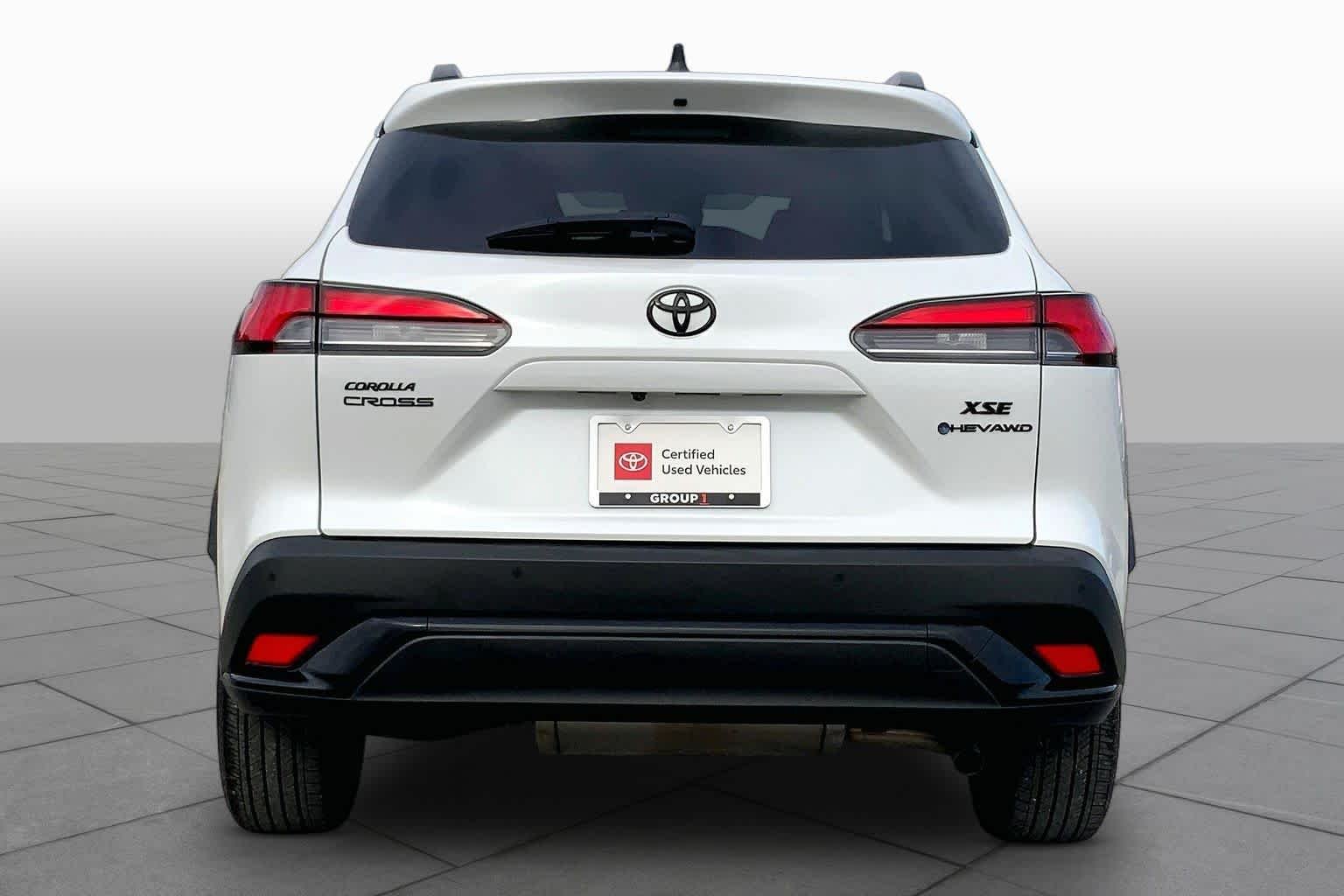 Used 2026 Wind Chill Pearl Toyota Hybrid XSE image 5