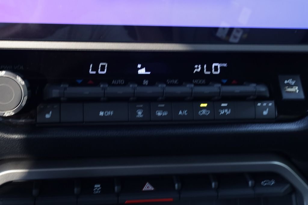2026 Toyota Tundra SR5 - Photo 7