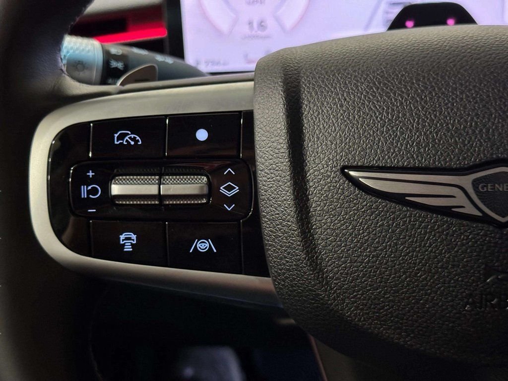 2026 GENESIS GV70 Standard - Photo 15