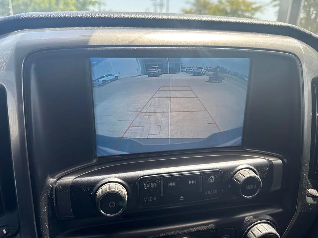 Used 2018 Black Chevrolet LT image 17