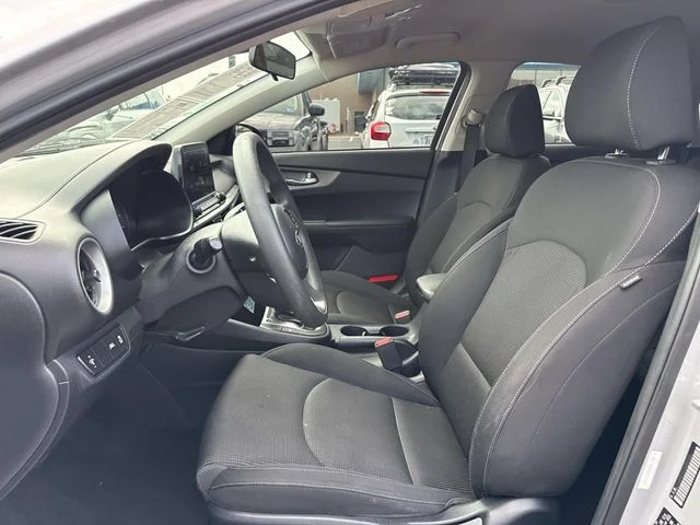Used 2019 Silver Kia LXS image 11