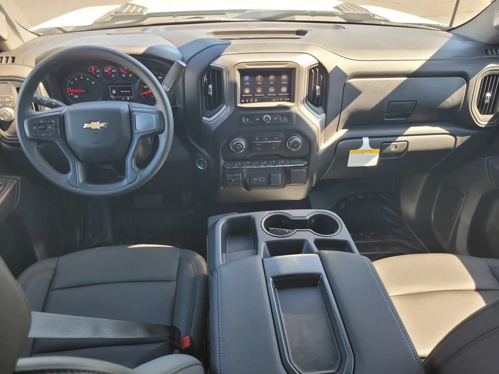 New 2026 Summit White Chevrolet WT image 12