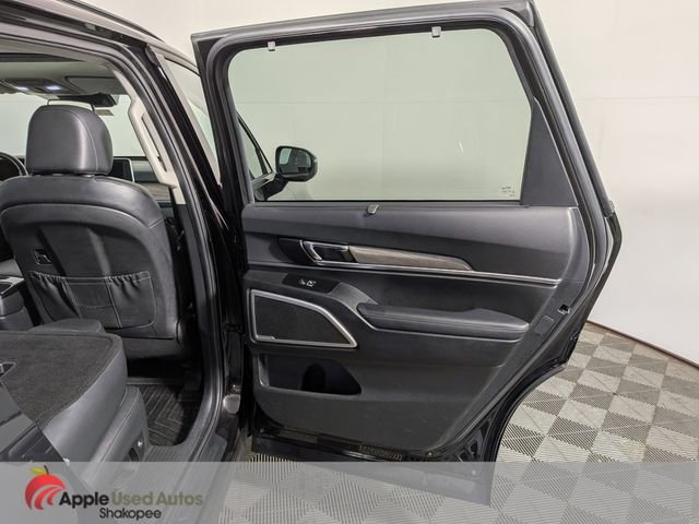 Used 2021 Black Kia EX image 40
