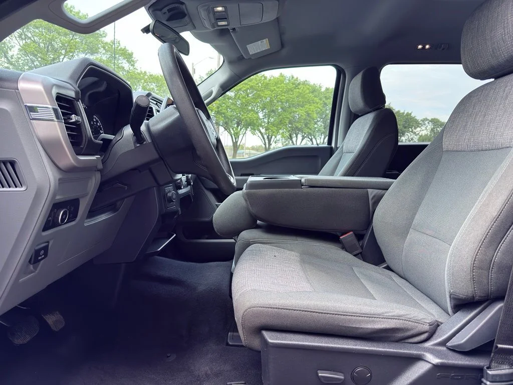 Used 2023 White Ford XLT image 17